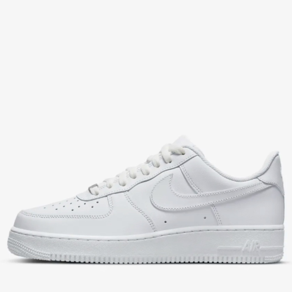 Air Force 1s ( women’s size 6)